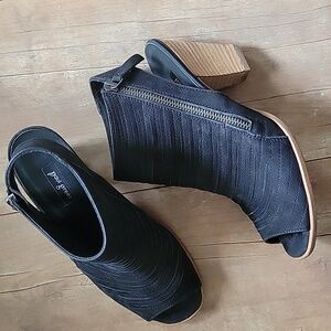 PAUL GREEN Black Peep-Toe Ankle Boots